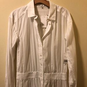 NWT Vince Small button up blouse $175